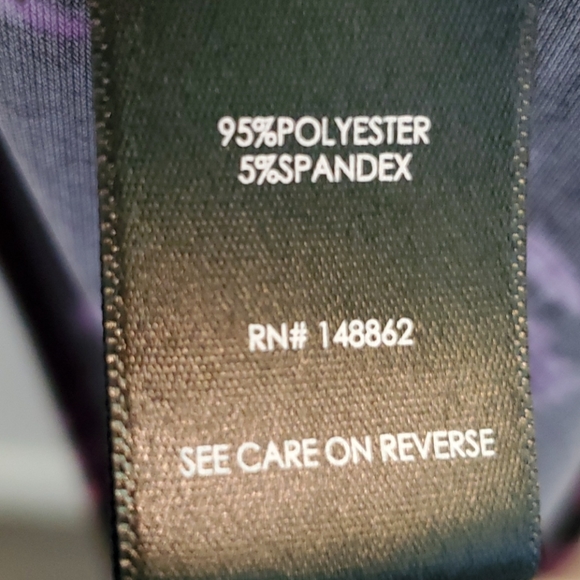 Torrid Black Floral Studio Knit Ruched Top 1X - Picture 6 of 7